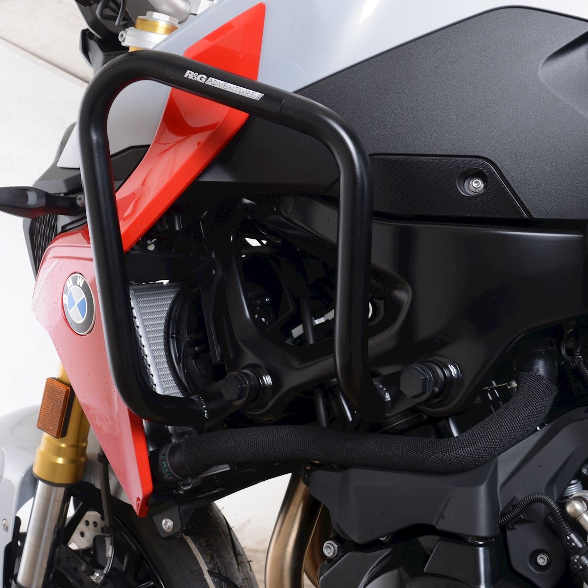 Bukócsövek BMW F900 R '20- (felső)