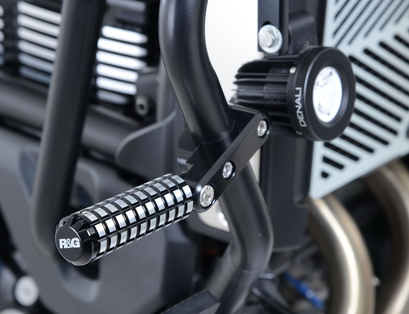 Univerzális Országúti lábtartók 1(25.4mm) / 7/8" (22mm) Bars""" - Image 2
