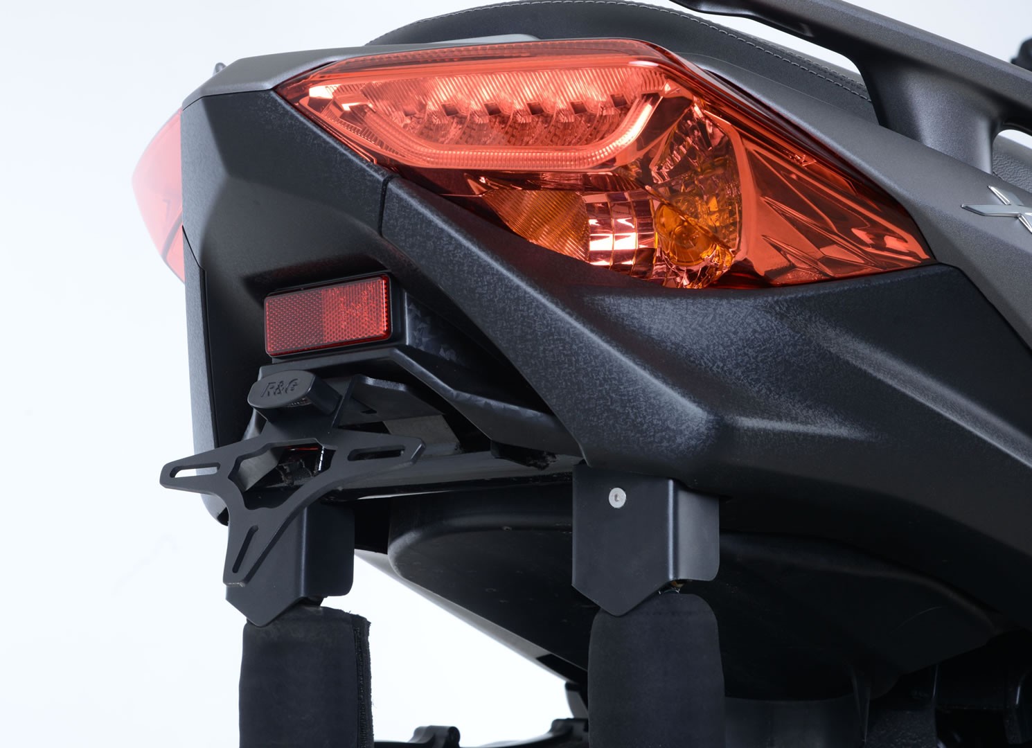 Rövid rendszámtábla tartó Yamaha XMAX 300 '17- & Yamaha XMAX 125 ’18- - Image 2