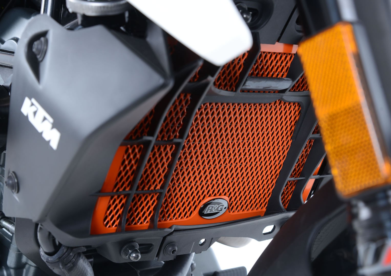 Hűtőradiátor védő KTM 125/200 DUKE '11-