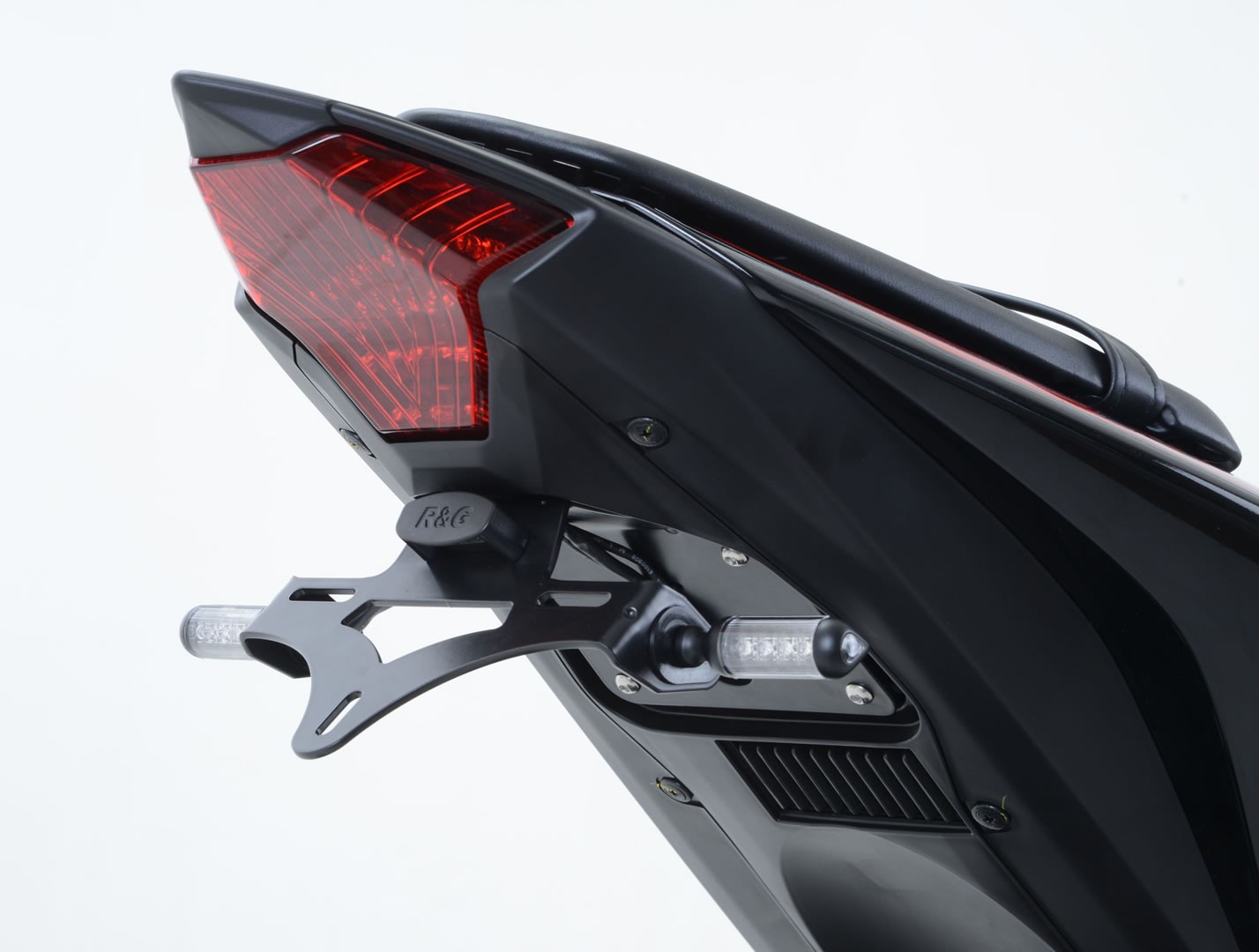 Rövid rendszámtábla tartó Yamaha R25 '14-, MT-25 '15-, MT-03 '16 -and R3 '15- modellek