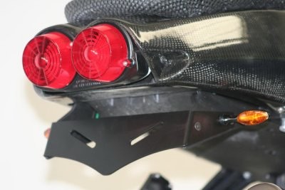 Rövid rendszámtábla tartó Aprilia RSV '01-'03 és Tuono -'05