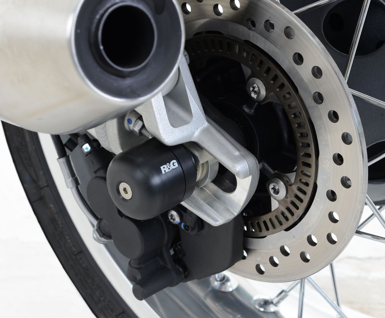 Lengőkarvédők Triumph Thruxton 1200 '16-, Thruxton 1200R '16-, Triumph Street Twin '16-, Speed Twin 1200 '19-'21 & Scrambler 1200 XC/XE '19- - Image 4