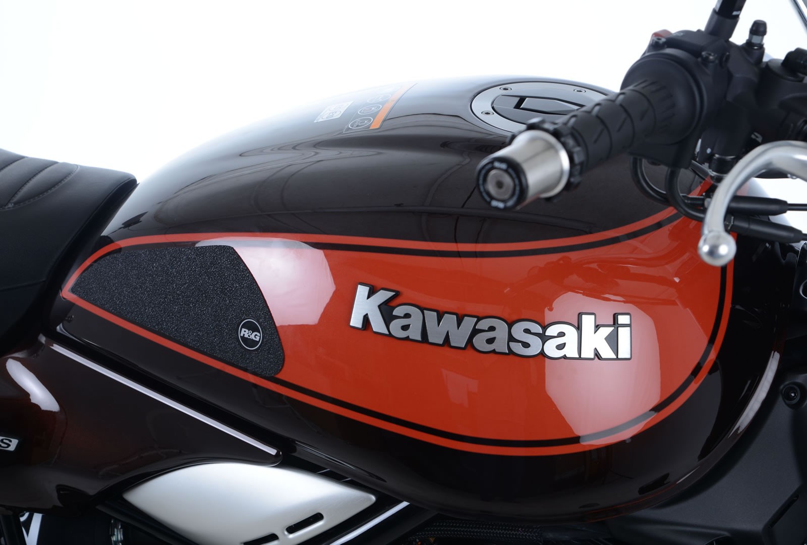 R&G oldalsó tankpadok Kawasaki Z900RS '18- - Image 4