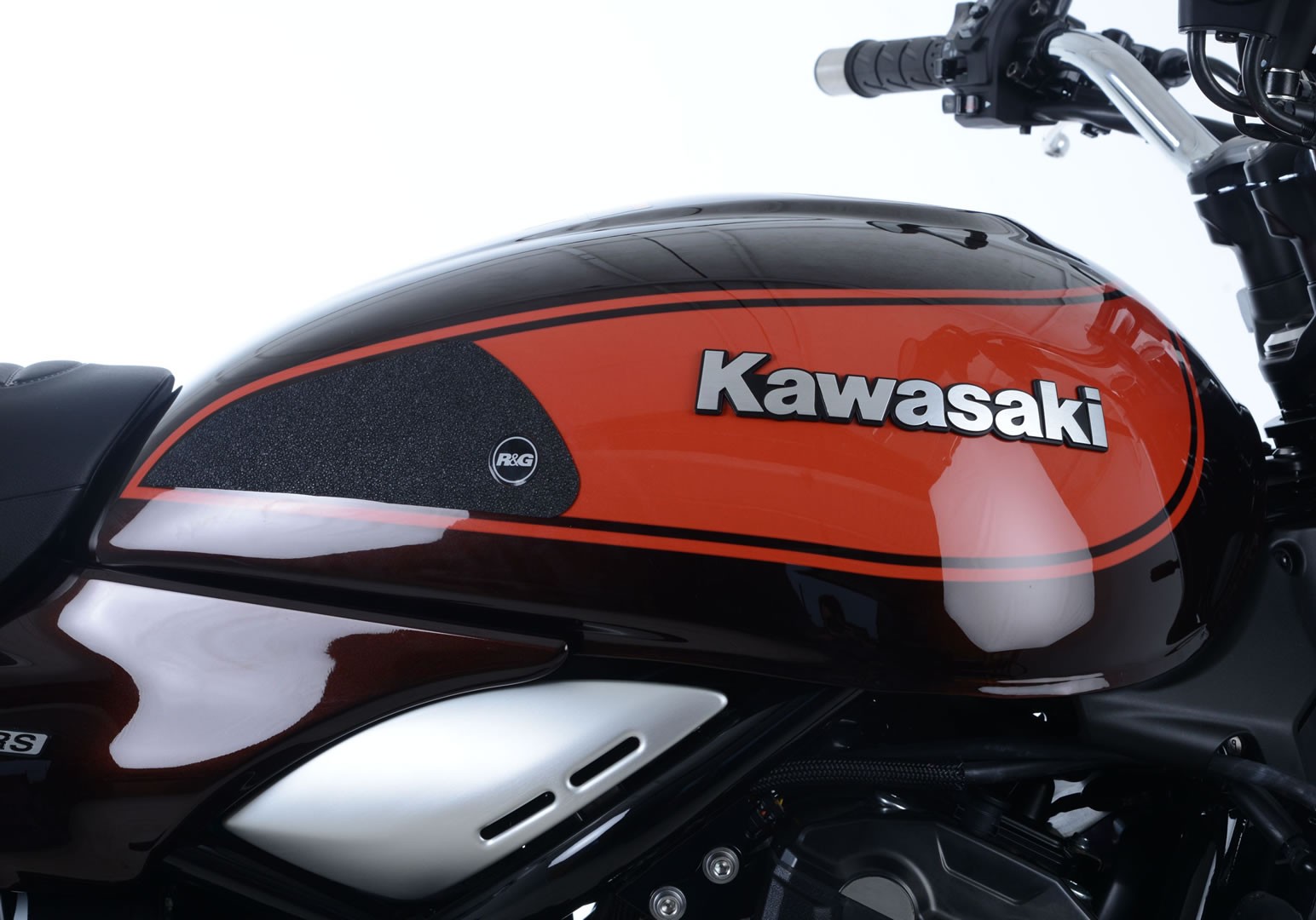 R&G oldalsó tankpadok Kawasaki Z900RS '18- - Image 2